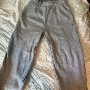 Aritzia TNA Heather Gray Joggers